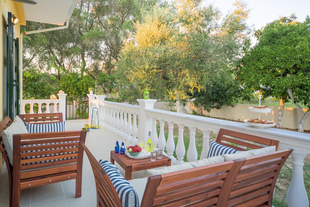 Karia Holiday Home Lefkimmi  Exterior photo