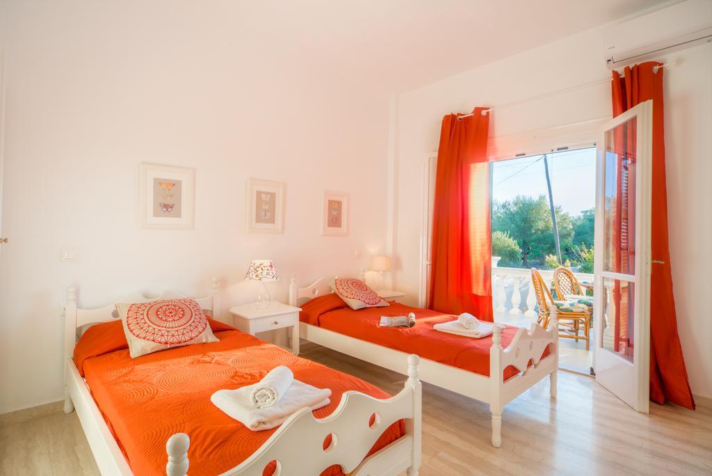Karia Holiday Home Lefkimmi  Exterior photo